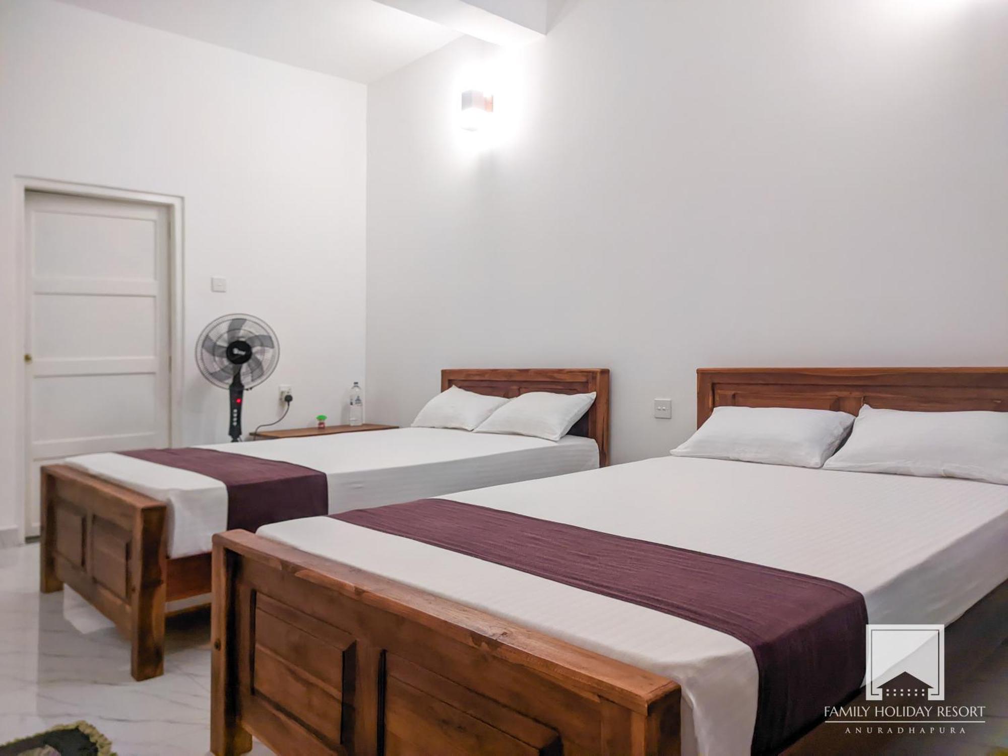 Family Holiday Resort Anuradhapura Ngoại thất bức ảnh